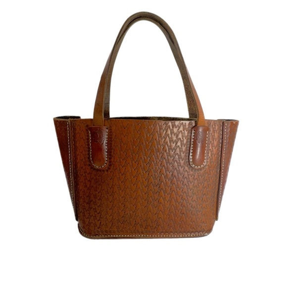 Handcrafted Vintage Thick Leather Embossed Arrowhead Design Handbag - Picture 1 of 10